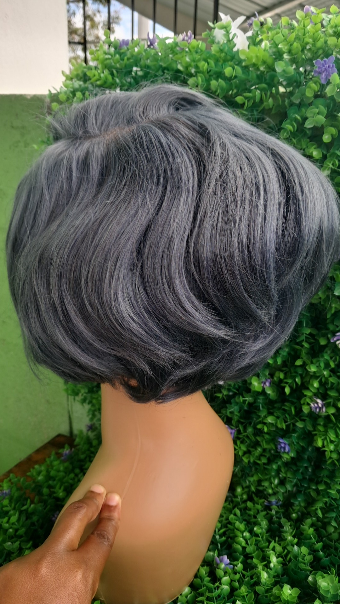 Silver & Sleek 5x5 bob  view 2
