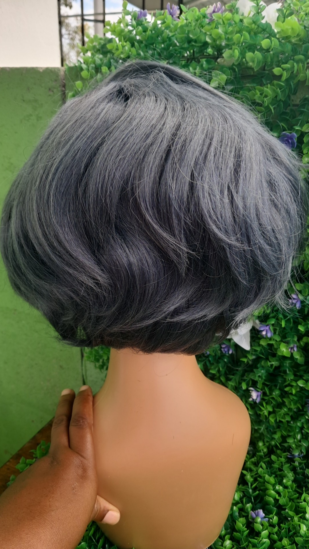 Silver & Sleek 5x5 bob  view 3