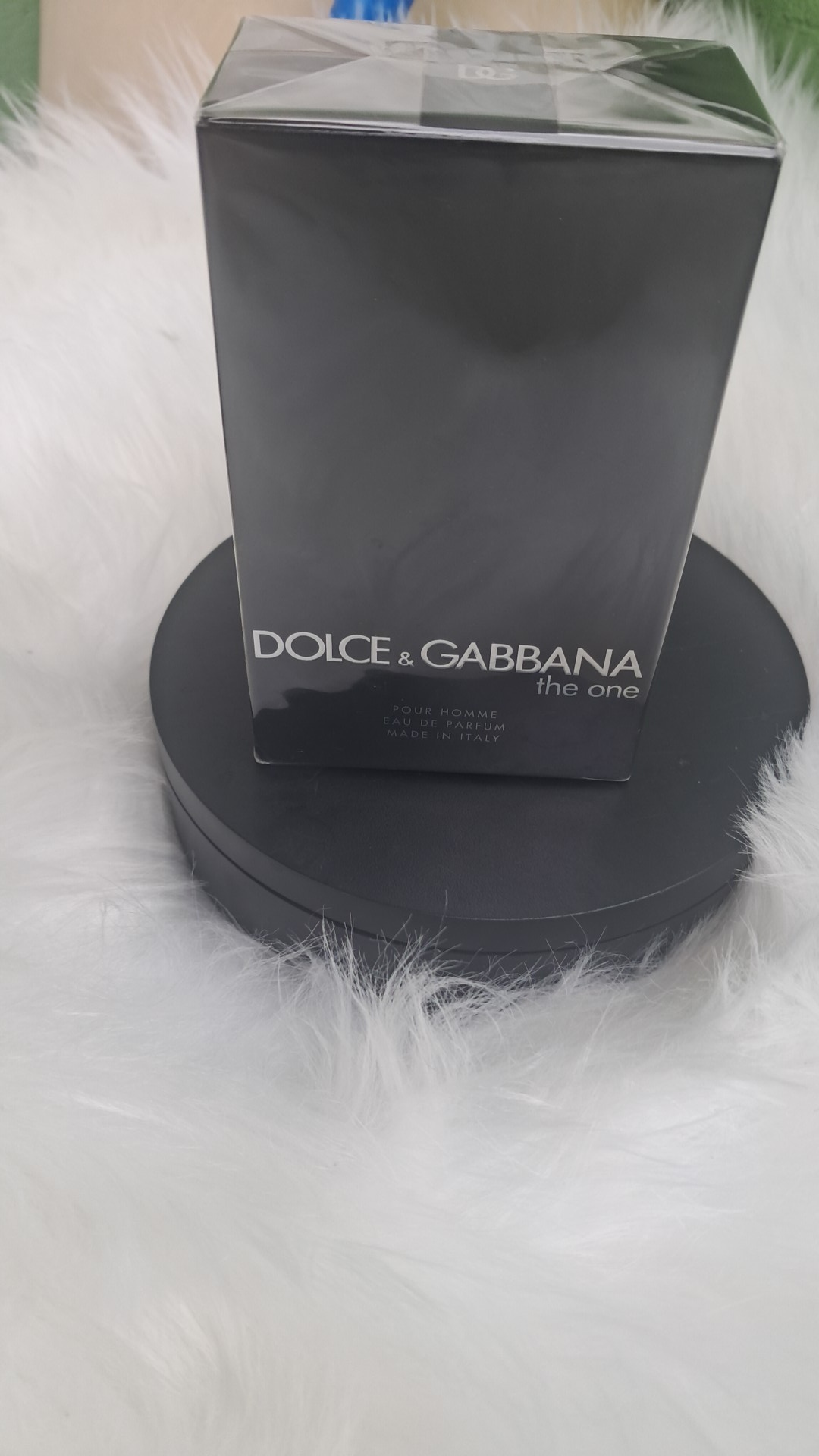 Dolce and gabana the one view 3