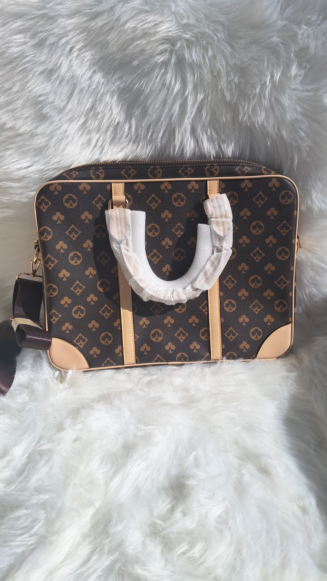 Unisex briefcase and laptop bag view 6