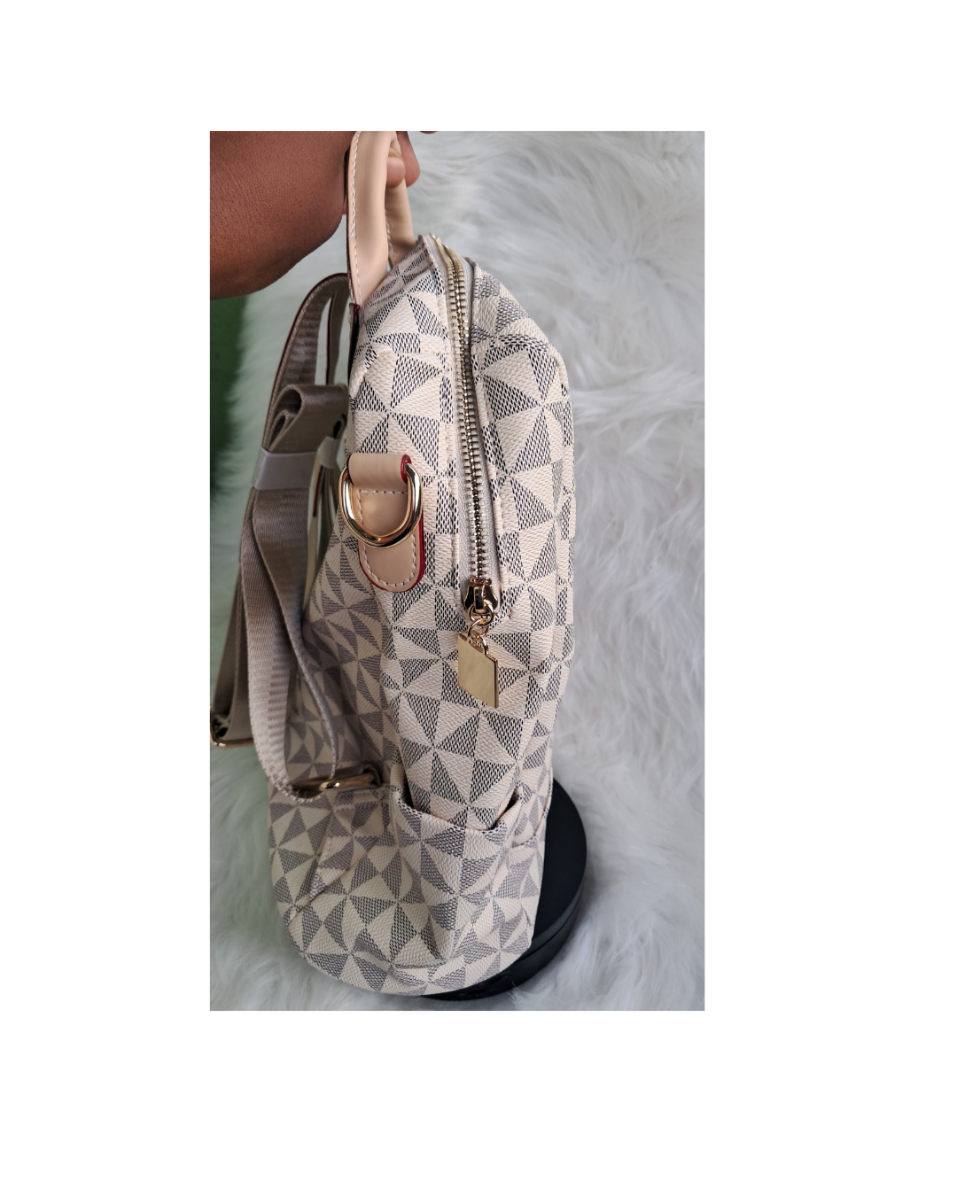 2in1 knapsack handbag  view 4
